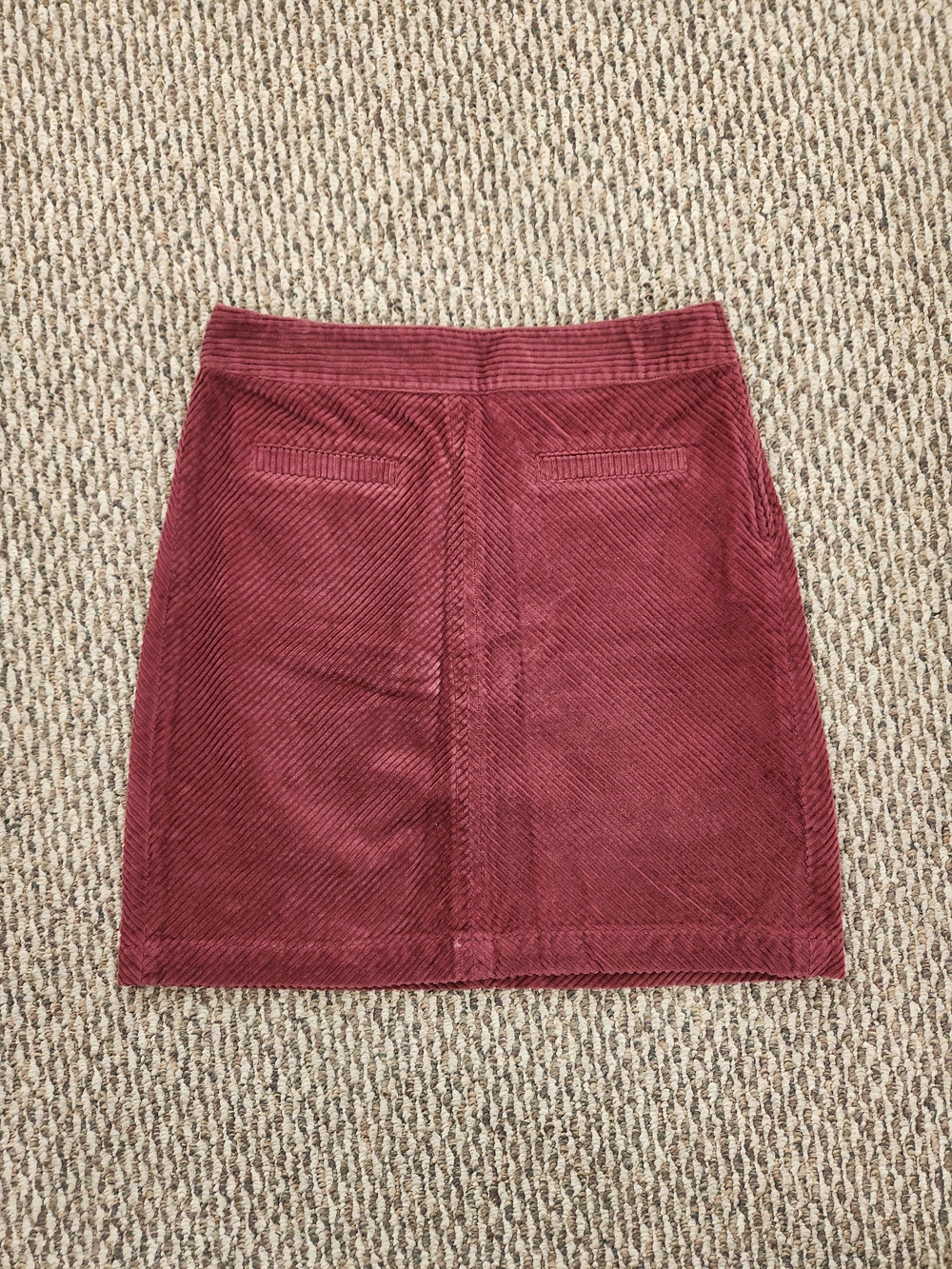 Talbots Corduroy A-Line Skirt in Burgundy Red Casual Fall Minimalist Size 10
